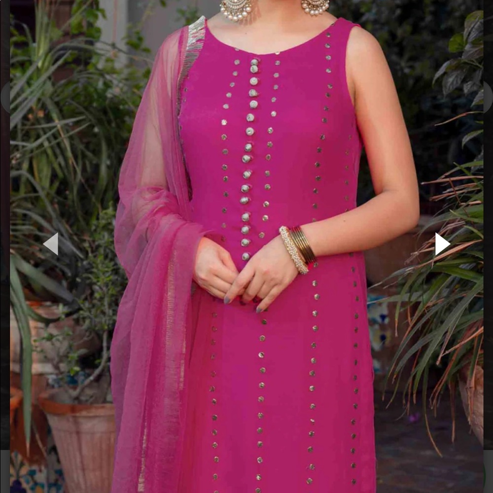 Fuchsia pink muqesh on chiffon suit!